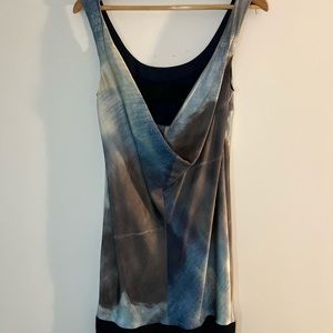 Nicole Miller 93% silk 3% spandex size P